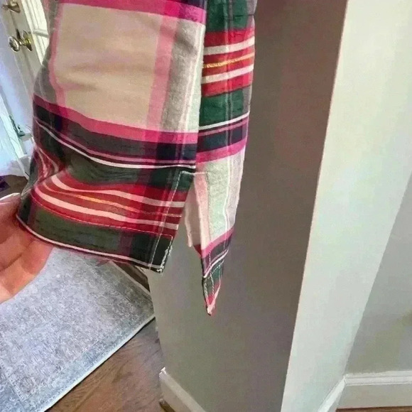 Crown & Ivy Plaid Blouse Women’s Small, Excellent Condition - Picture 6 of 10